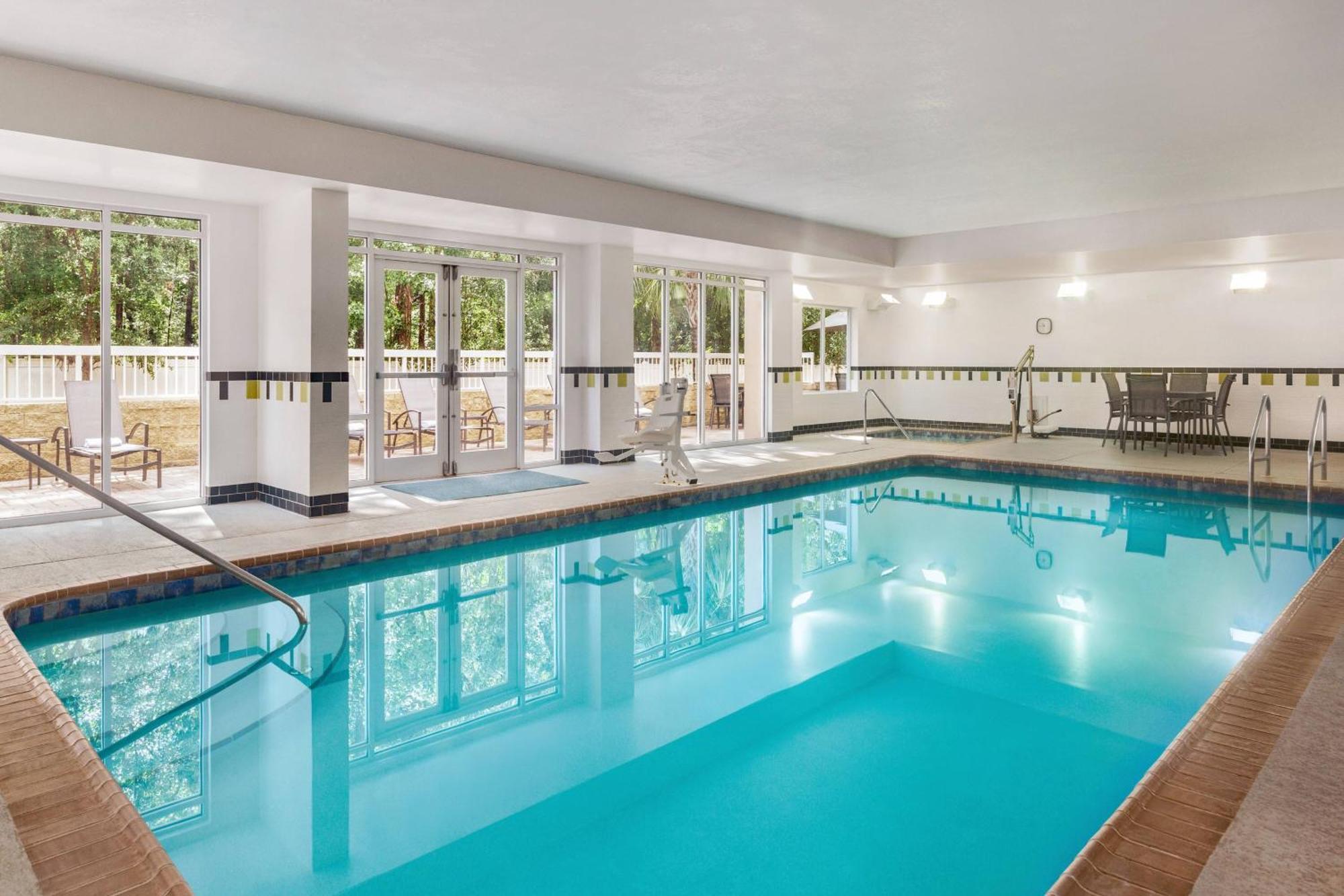 Fairfield Inn & Suites Jacksonville West/Chaffee Point Экстерьер фото