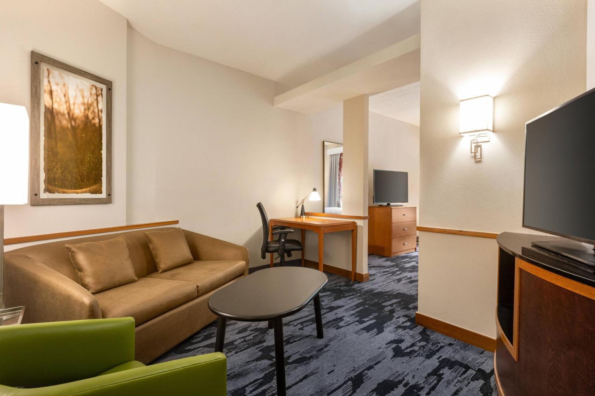 Fairfield Inn & Suites Jacksonville West/Chaffee Point Экстерьер фото