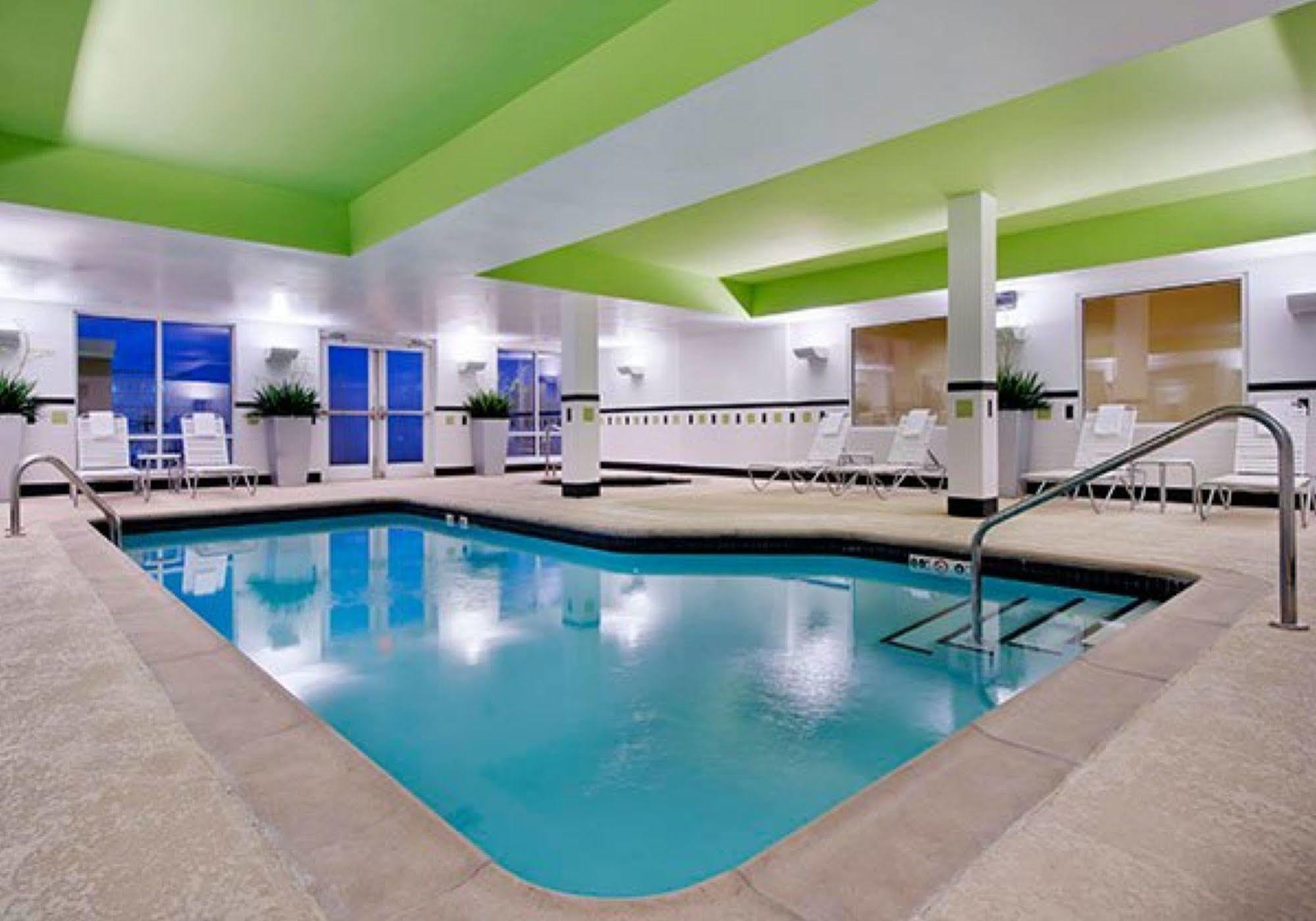 Fairfield Inn & Suites Jacksonville West/Chaffee Point Экстерьер фото