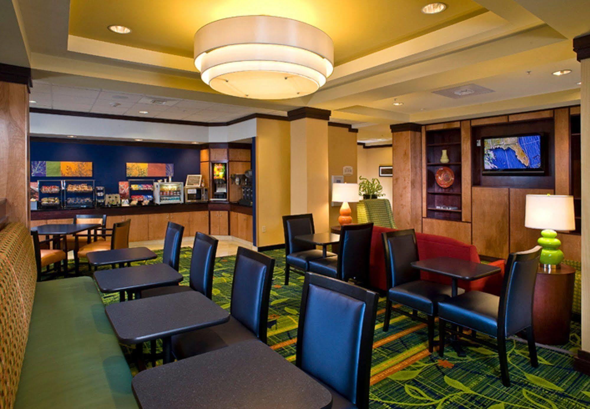 Fairfield Inn & Suites Jacksonville West/Chaffee Point Экстерьер фото