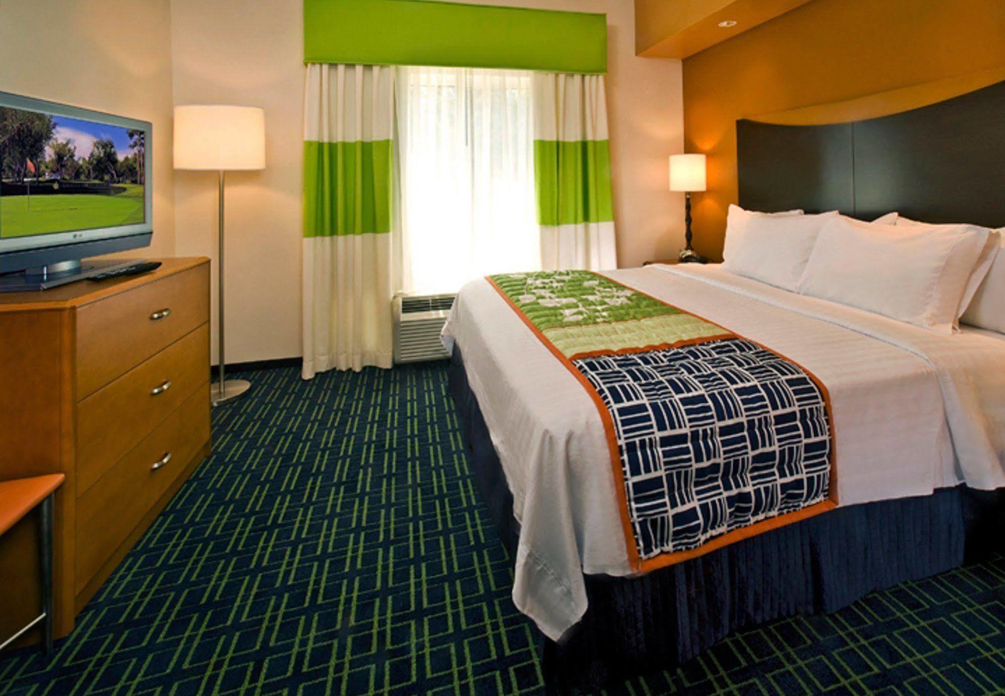 Fairfield Inn & Suites Jacksonville West/Chaffee Point Экстерьер фото