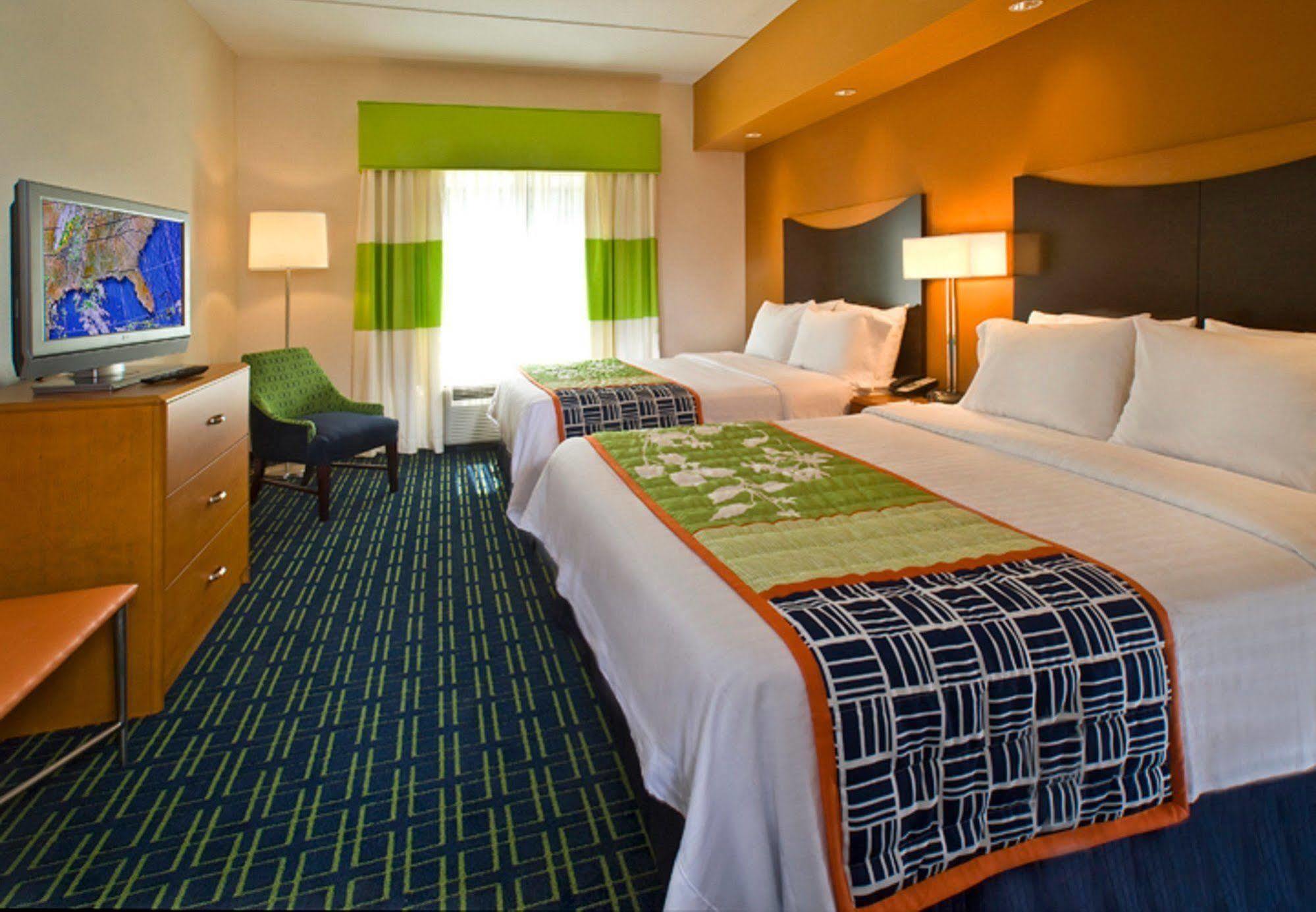 Fairfield Inn & Suites Jacksonville West/Chaffee Point Экстерьер фото